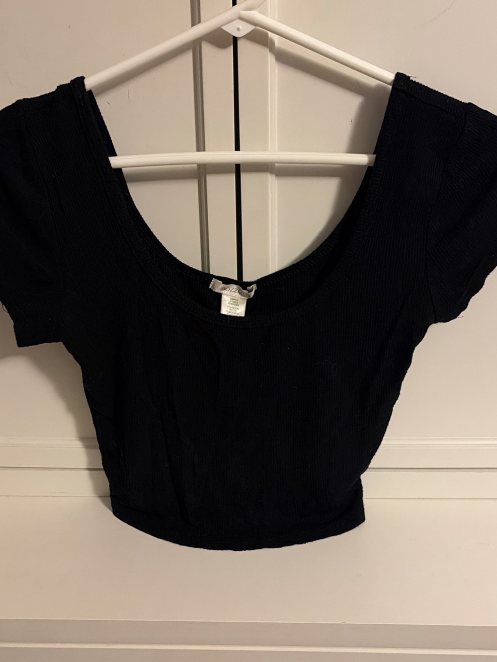 Bozzolo Black Scoop Neck Ribbed Crop Top